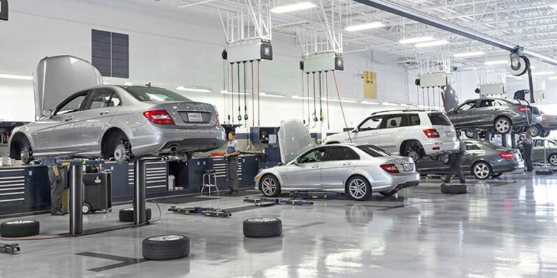A image of mercedes service center